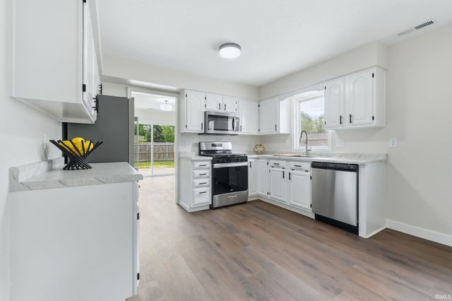 6421 Spy Glass Run, Fort Wayne, IN 46804