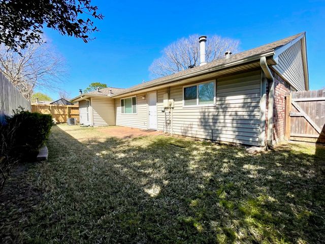 19419 Moonhollow Drive, Houston, TX 77084