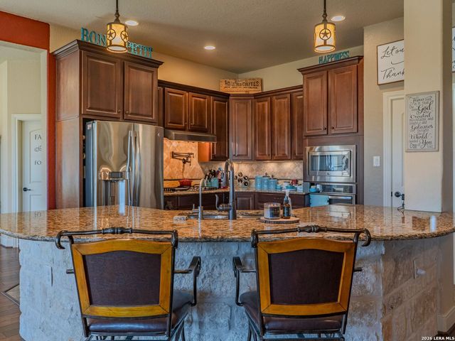 107 Ridge Place, Boerne, TX 78006