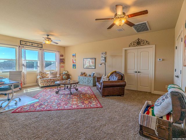 107 Ridge Place, Boerne, TX 78006