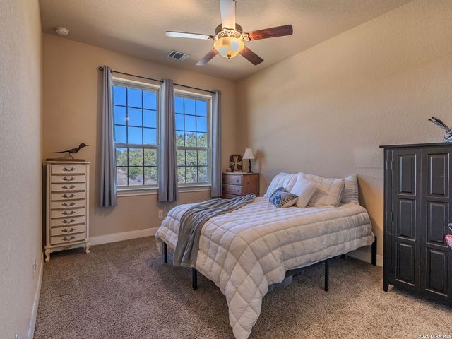 107 Ridge Place, Boerne, TX 78006