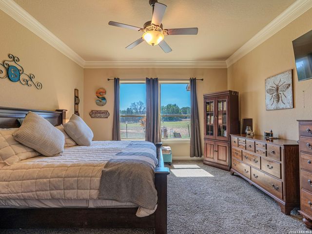 107 Ridge Place, Boerne, TX 78006