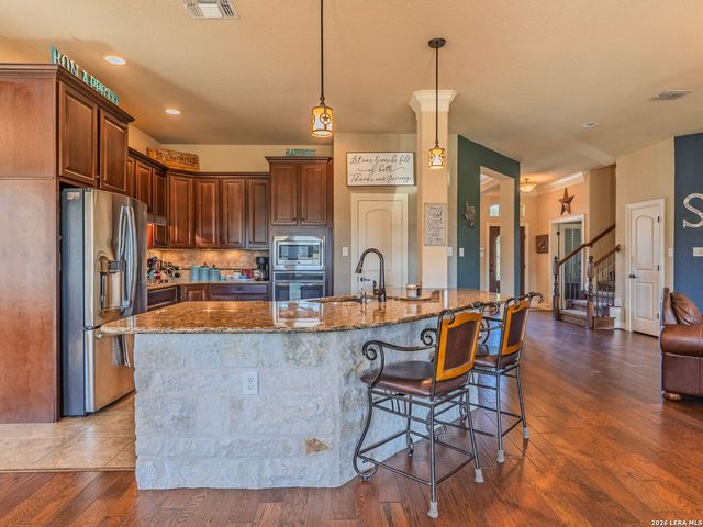 107 Ridge Place, Boerne, TX 78006