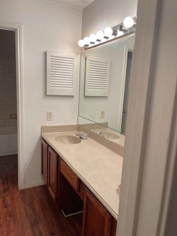 14600 Fonmeadow Drive 1700, Houston, TX 77035