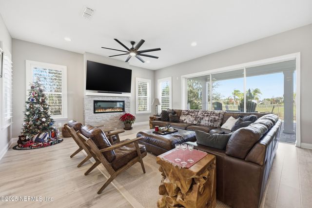 45 RUM RUNNER Way, St. Johns, FL 32259