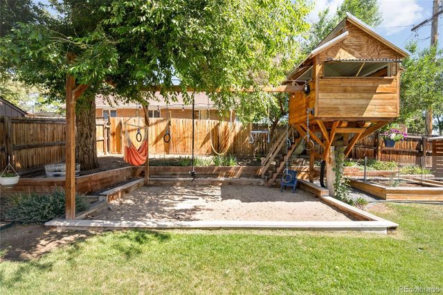 11931 W 14th Avenue, Lakewood, CO 80401