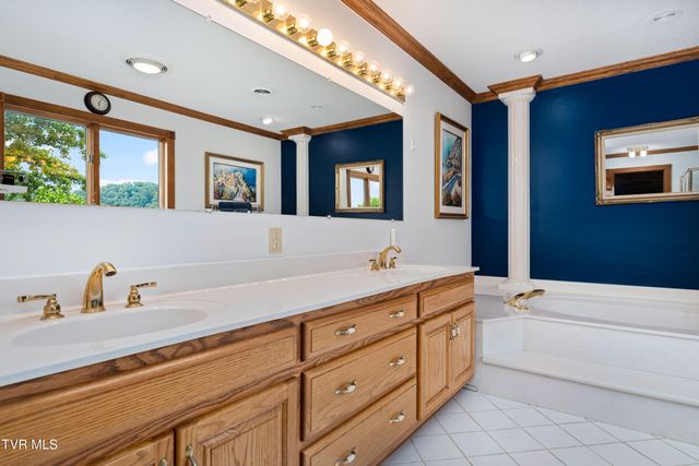 21580 Moonlight Bay Road, Abingdon, VA 24211
