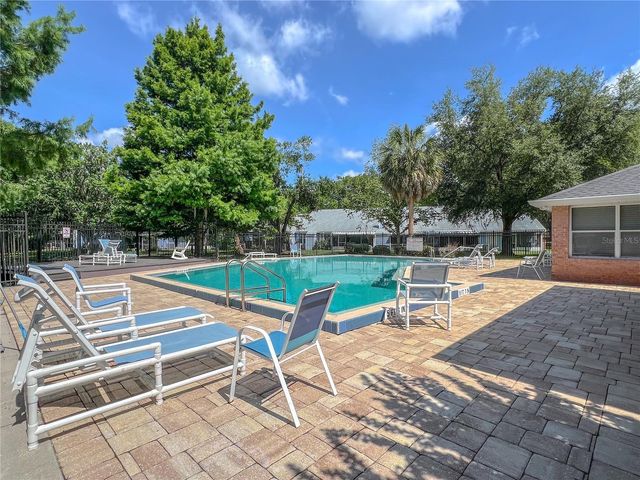 4933 NW 1ST PLACE 110, Gainesville, FL 32607