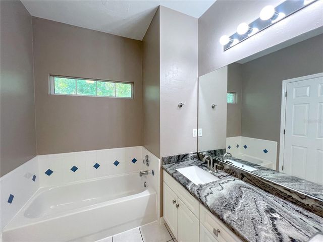 4933 NW 1ST PLACE 110, Gainesville, FL 32607