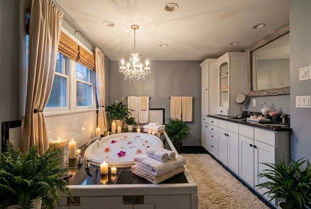 443 Vernon St, Bridgewater, MA 02324