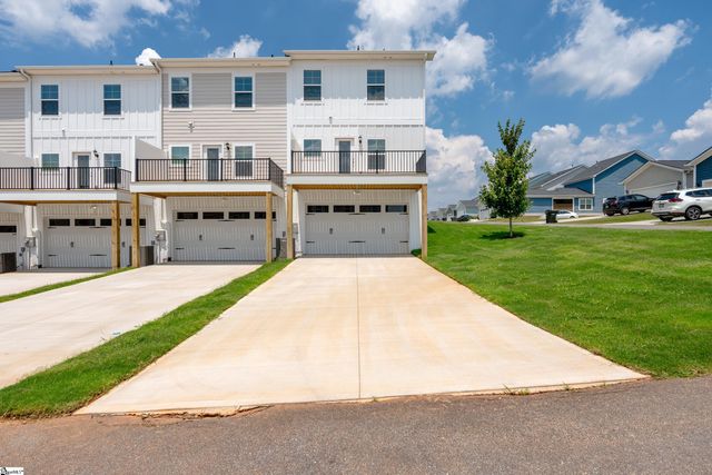 33 Leander Drive, Greer, SC 29651