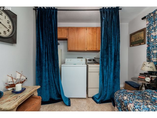 5925 COATES Ave, Cloverdale, OR 97112