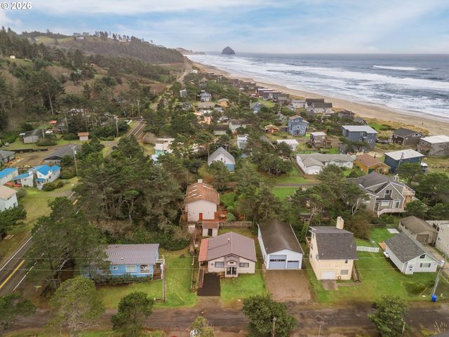 5925 COATES Ave, Cloverdale, OR 97112