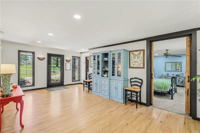 4811 Lees Summit Road, Kansas City, MO 64136