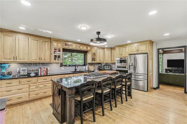 4811 Lees Summit Road, Kansas City, MO 64136