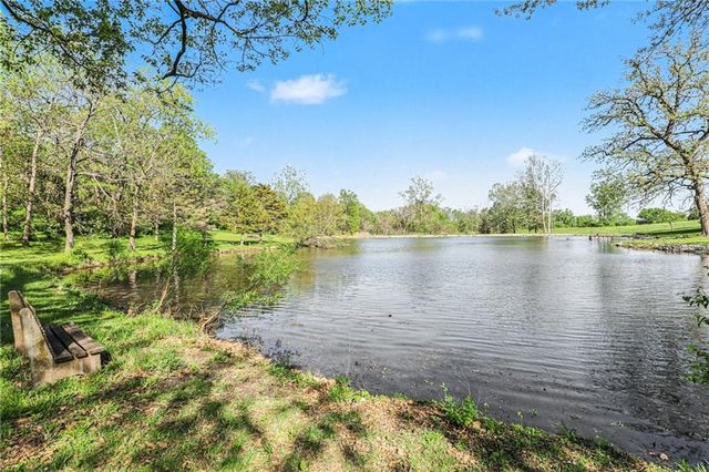 4811 Lees Summit Road, Kansas City, MO 64136