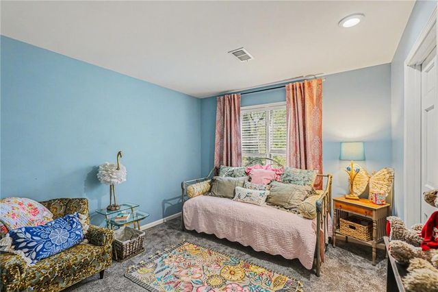 4811 Lees Summit Road, Kansas City, MO 64136