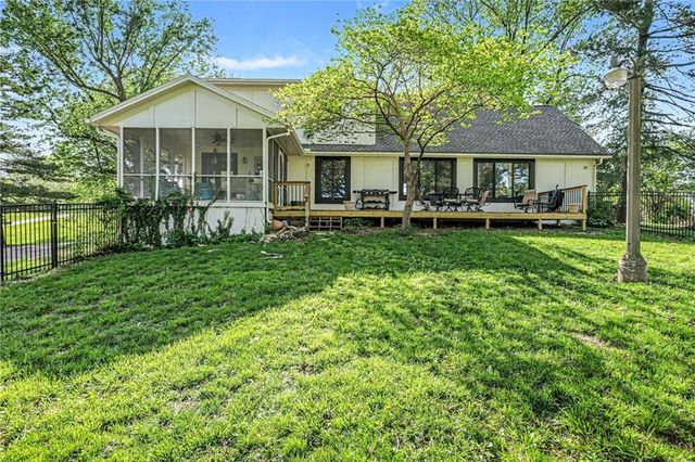 4811 Lees Summit Road, Kansas City, MO 64136