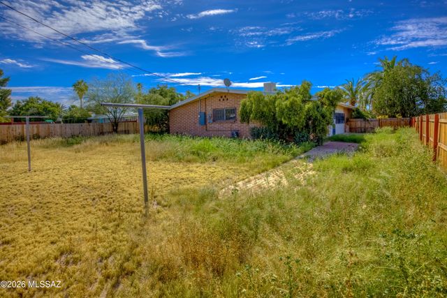 6101 E 20th Street, Tucson, AZ 85711