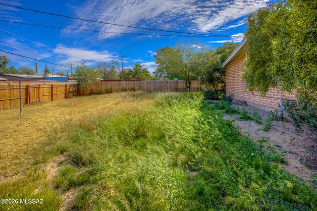 6101 E 20th Street, Tucson, AZ 85711