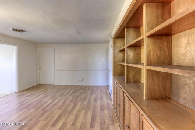 6101 E 20th Street, Tucson, AZ 85711