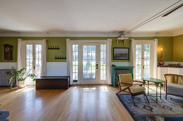 707 E Floradora Avenue, Fresno, CA 93728