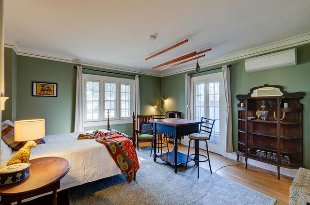 707 E Floradora Avenue, Fresno, CA 93728