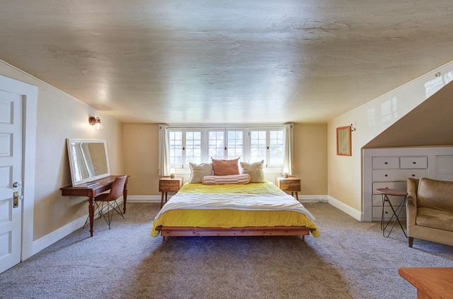 707 E Floradora Avenue, Fresno, CA 93728