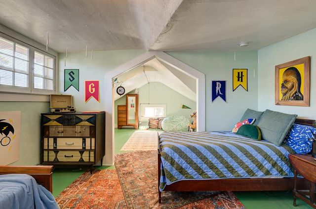 707 E Floradora Avenue, Fresno, CA 93728