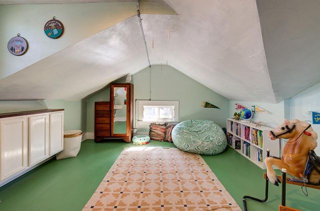 707 E Floradora Avenue, Fresno, CA 93728