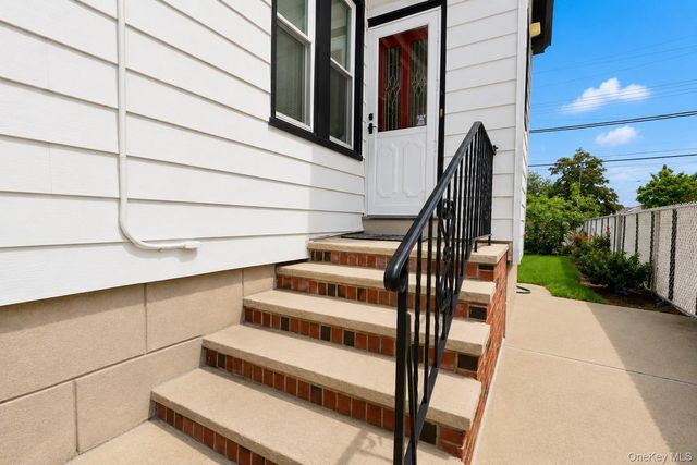 117-05 111th Avenue, South Ozone Park, NY 11420