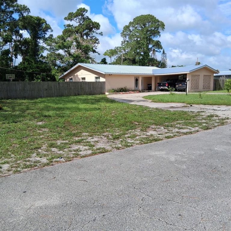 3303 S Avenue S, Fort Pierce, FL 34947
