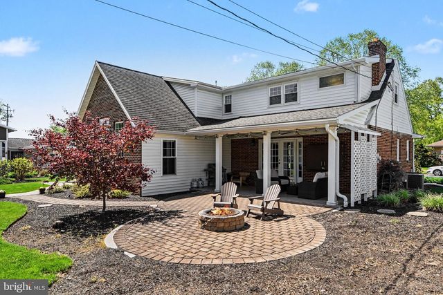 244 CEDAR AVE, Hershey, PA 17033