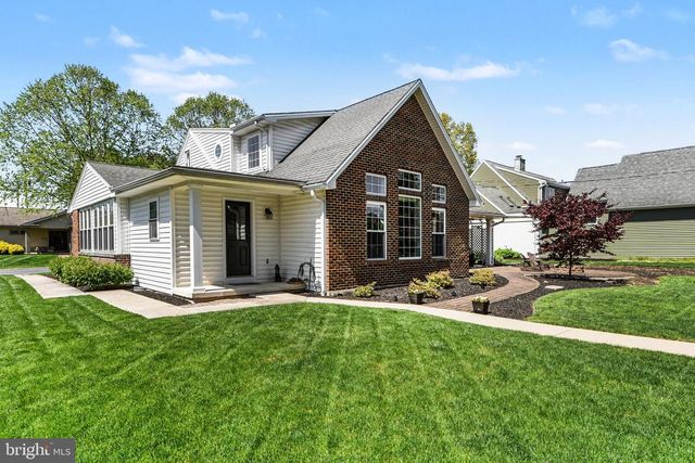 244 CEDAR AVE, Hershey, PA 17033