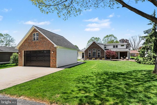 244 CEDAR AVE, Hershey, PA 17033
