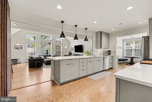 244 CEDAR AVE, Hershey, PA 17033