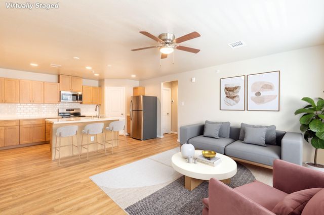 217 Park Place Circle C, Waller, TX 77484