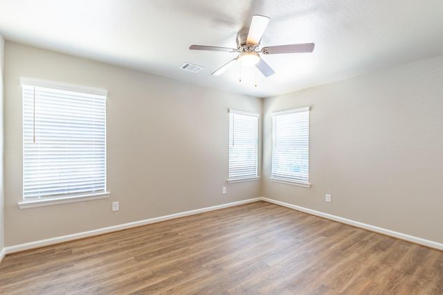 217 Park Place Circle C, Waller, TX 77484