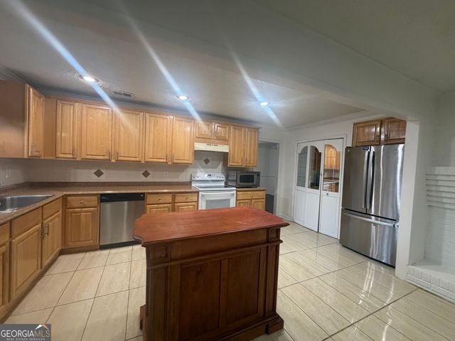 981 Woodward Park Drive, Suwanee, GA 30024