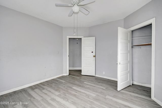 646 S 35th St, Louisville, KY 40211