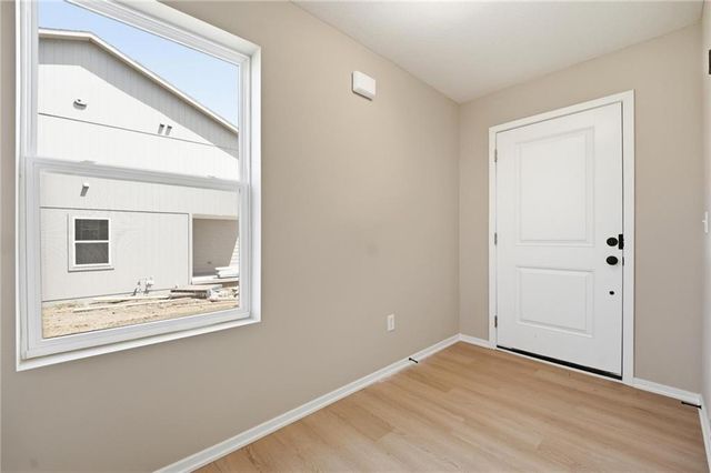 1432 S 4th Street E, Louisburg, KS 66053
