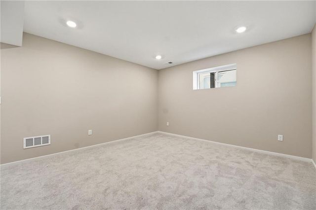1432 S 4th Street E, Louisburg, KS 66053