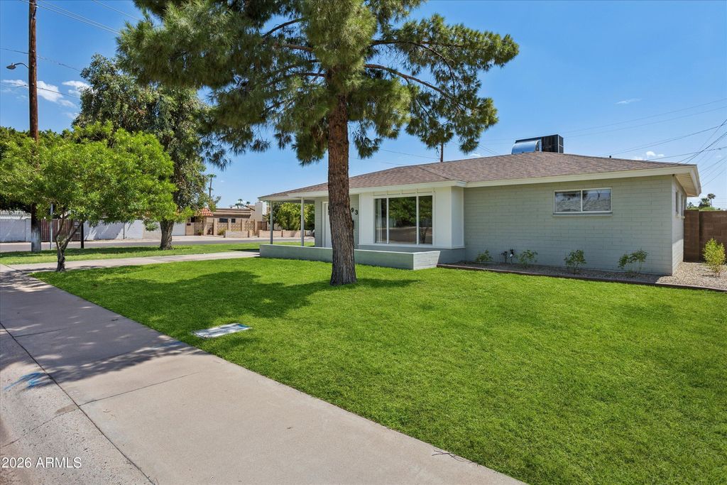 939 E BERRIDGE Lane, Phoenix, AZ 85014 — photo 4