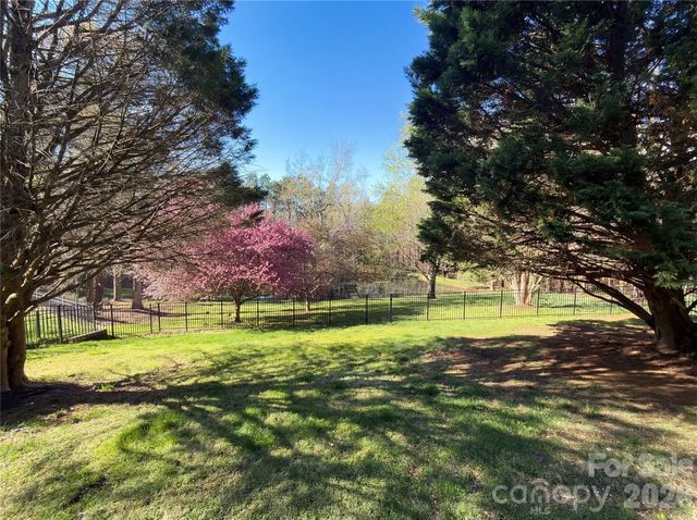9126 Holly Hill Farm Road, Charlotte, NC 28277