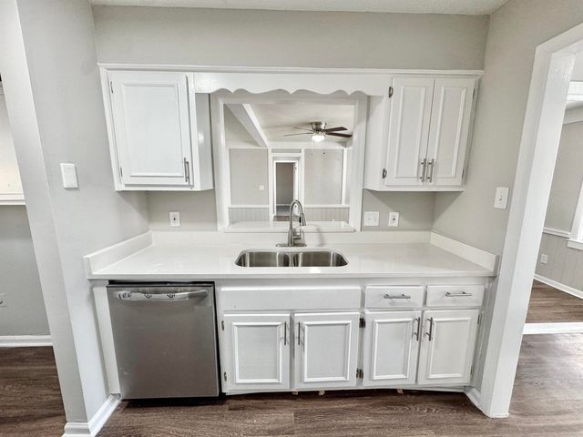 4312 W HUNTERS GLEN ST, Memphis, TN 38128