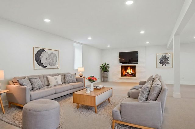 6516 Sherwood Avenue, Edina, MN 55435