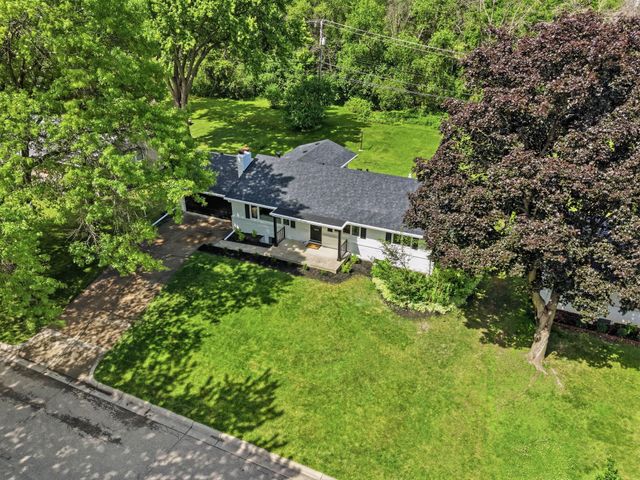 6516 Sherwood Avenue, Edina, MN 55435