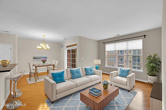 632 Sophee Lane, Lakewood, NJ 08701