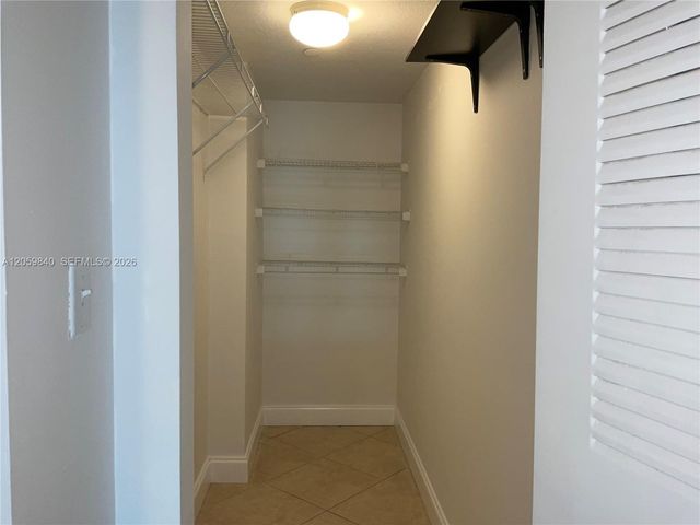 7600 Collins Avenue 1008, Miami Beach, FL 33141