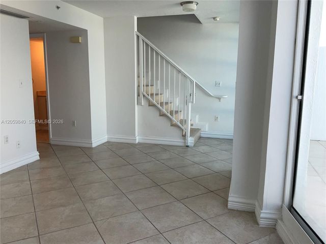 7600 Collins Avenue 1008, Miami Beach, FL 33141